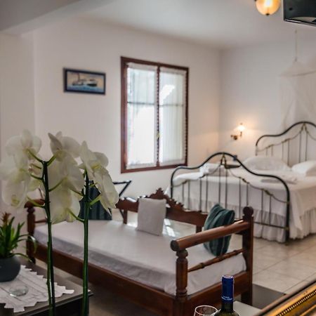 Villa Notos Adamantas  Bagian luar foto