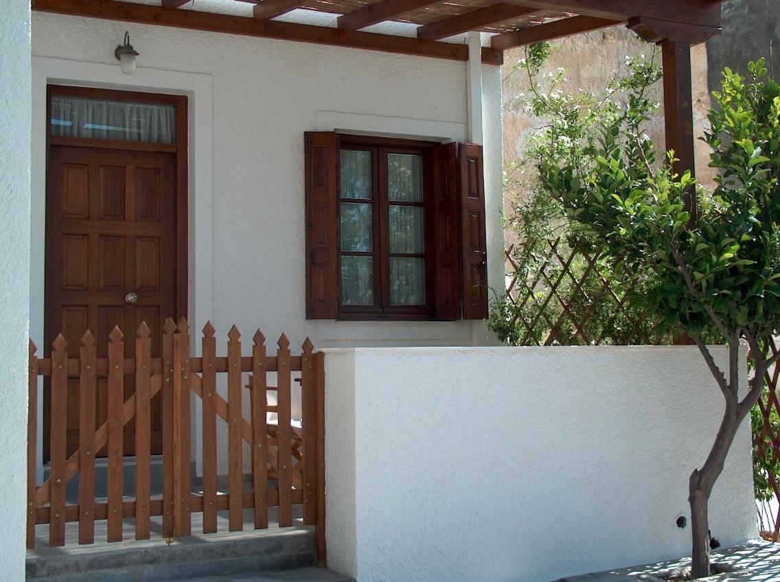 Villa Notos Adamantas  Bagian luar foto
